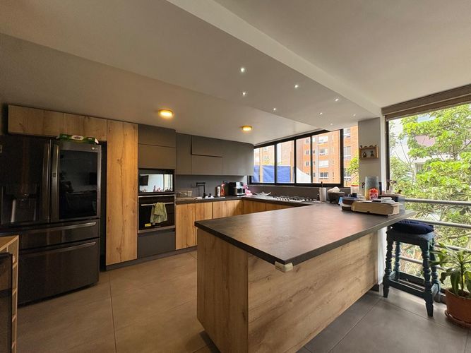 Casa de 4 alcobas en arriendo en El Poblado, Medellín, 248 m² · foto 6 de 18