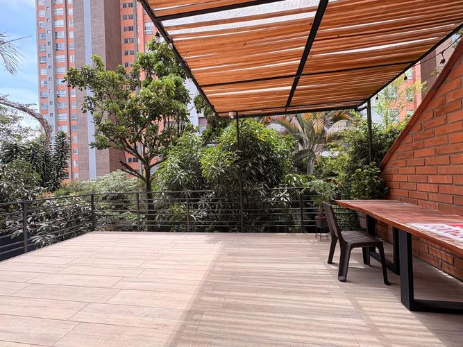 Casa de 4 alcobas en arriendo en El Poblado, Medellín, 248 m² · foto 16 de 18