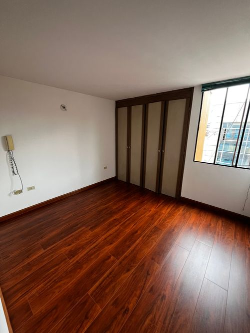 Apartaestudio en venta en Santa Sofia, Bogotá, 29 m² · foto 5 de 13
