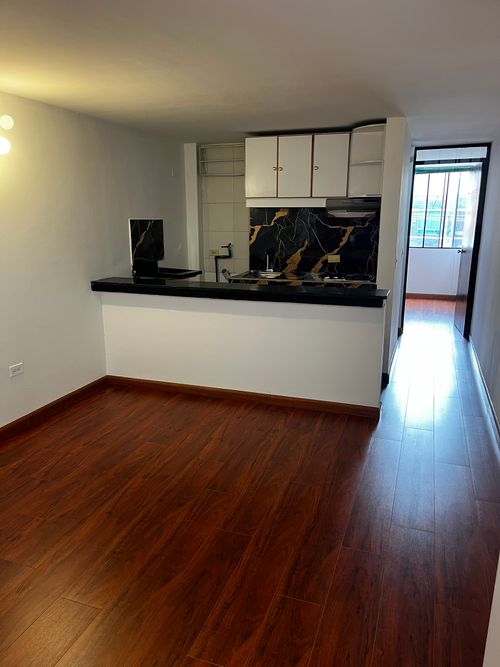 Apartaestudio en venta en Santa Sofia, Bogotá, 29 m² · foto 10 de 13