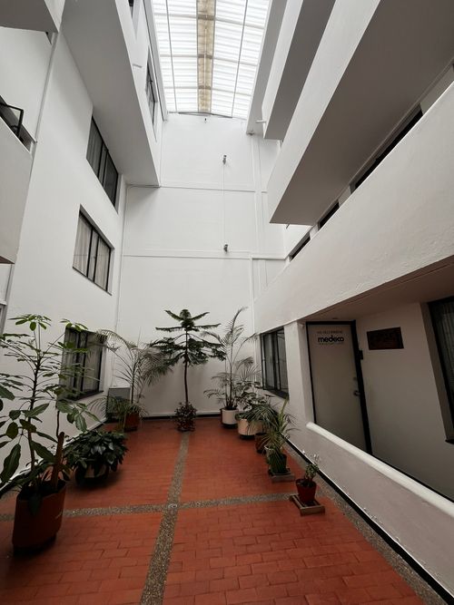 Apartaestudio en venta en Santa Sofia, Bogotá, 29 m² · foto 11 de 13