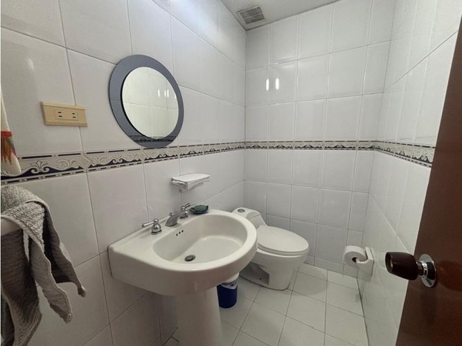Casa de 4 alcobas en venta en Las Villas, Bogotá, 261 m² · foto 12 de 24