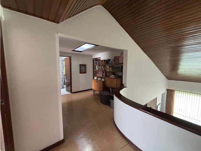 Casa de 4 alcobas en venta en Las Villas, Bogotá, 261 m² · foto 18 de 24