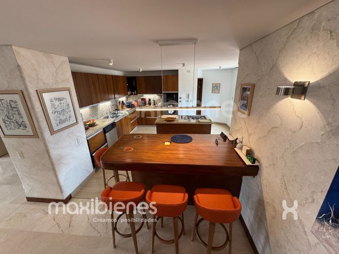 Apartamento de 4 alcobas en venta en Bolivariana, Medellín, 450 m² · foto 18 de 21