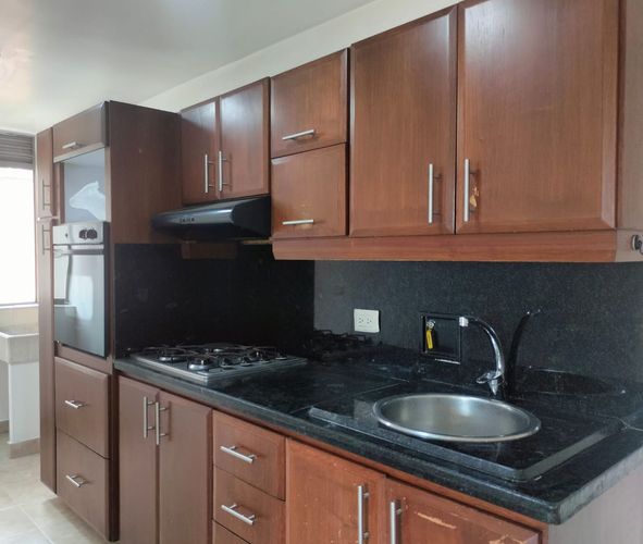 Apartamento de 3 alcobas en arriendo en La Florida, Medellín, 70 m² · foto 3 de 17