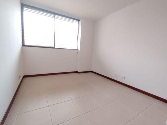 Apartamento de 3 alcobas en arriendo en La Frontera, Medellín, 137 m² · foto 6 de 19