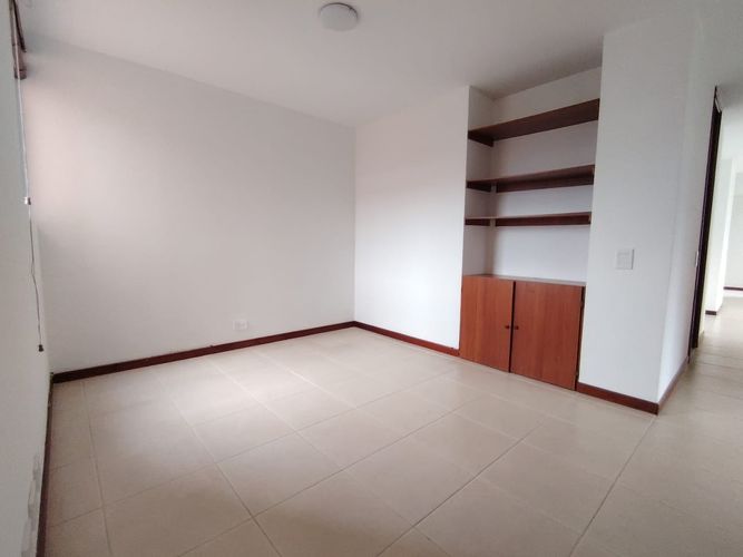 Apartamento de 3 alcobas en arriendo en La Frontera, Medellín, 137 m² · foto 9 de 19