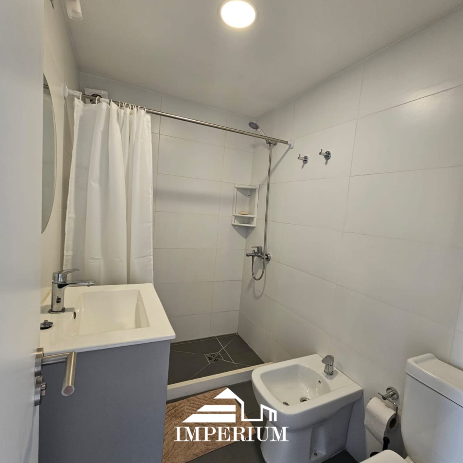 Alquiler apartamento 1 dormitorio Amoblado con Garaje Tres Cruces Montevideo · Foto 9