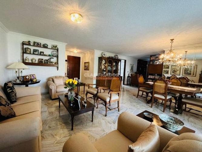 Apartamento de 3 alcobas en venta en Centenario, Cali, 142 m² · foto 3 de 20