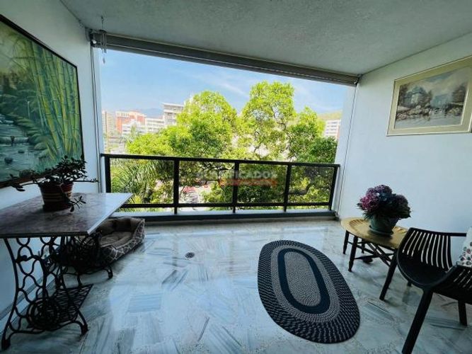 Apartamento de 3 alcobas en venta en Centenario, Cali, 142 m² · foto 5 de 20