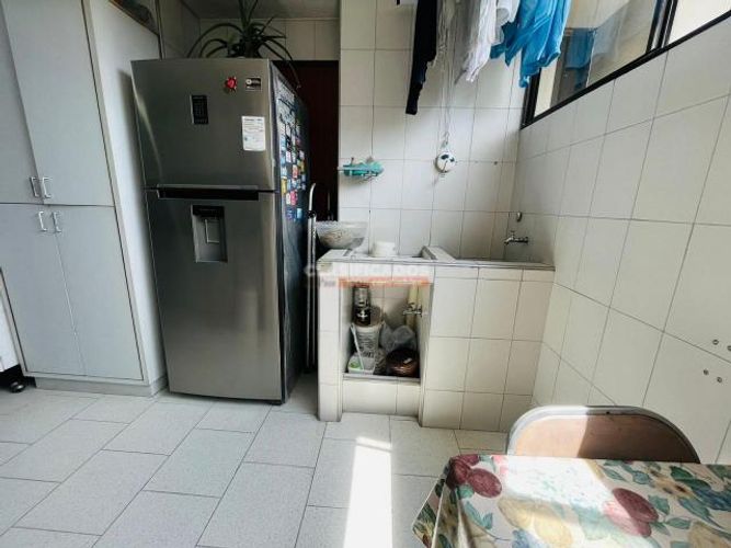 Apartamento de 3 alcobas en venta en Centenario, Cali, 142 m² · foto 8 de 20