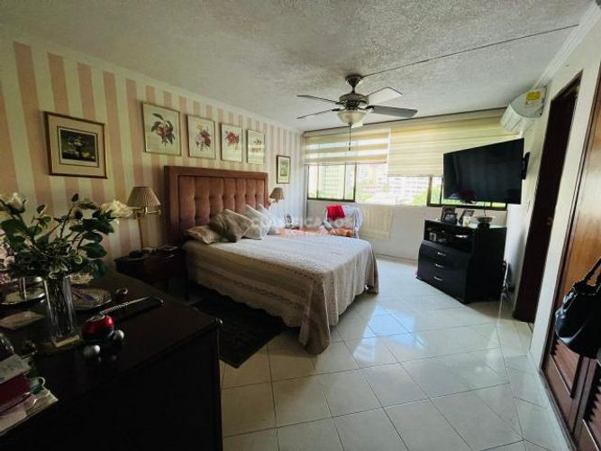 Apartamento de 3 alcobas en venta en Centenario, Cali, 142 m² · foto 15 de 20