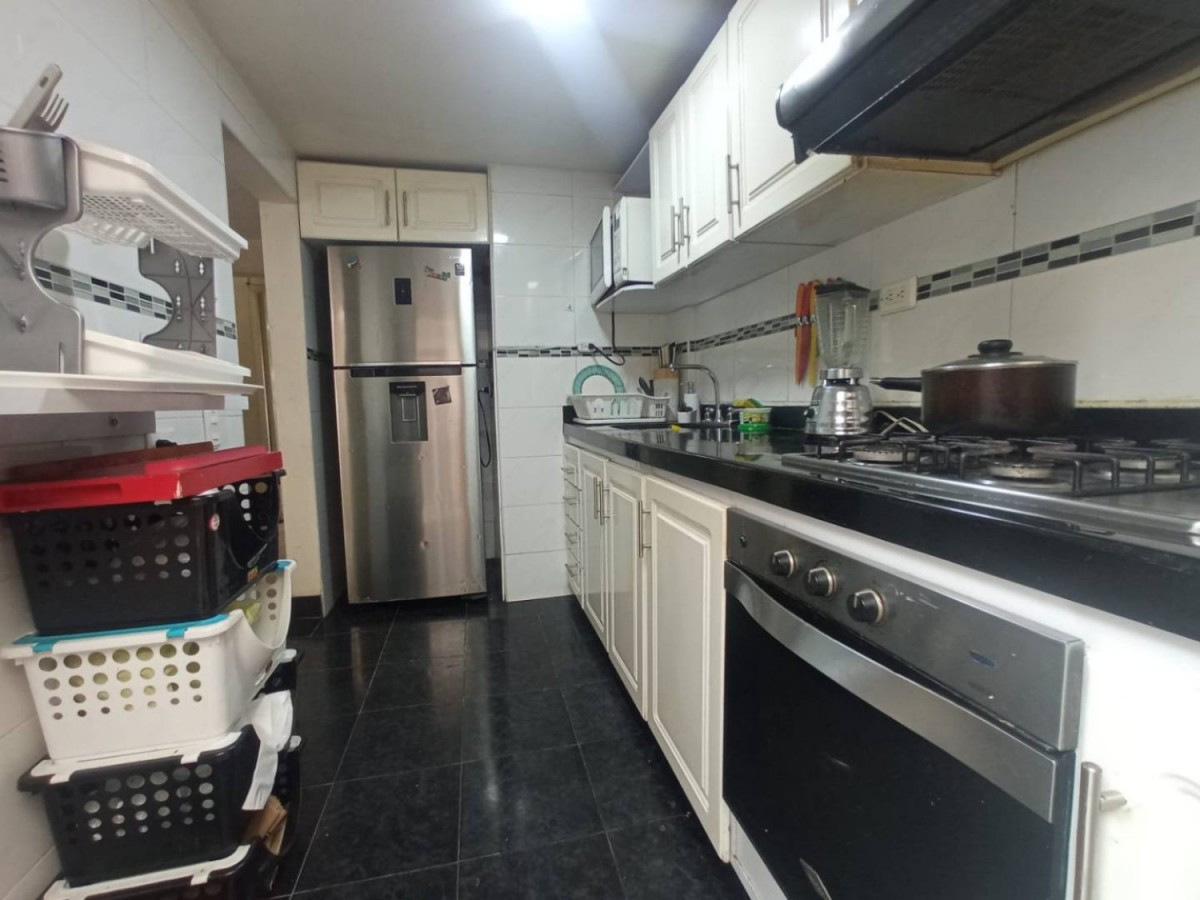 Casa en venta en La Española, Bogotá · foto 3 de 18