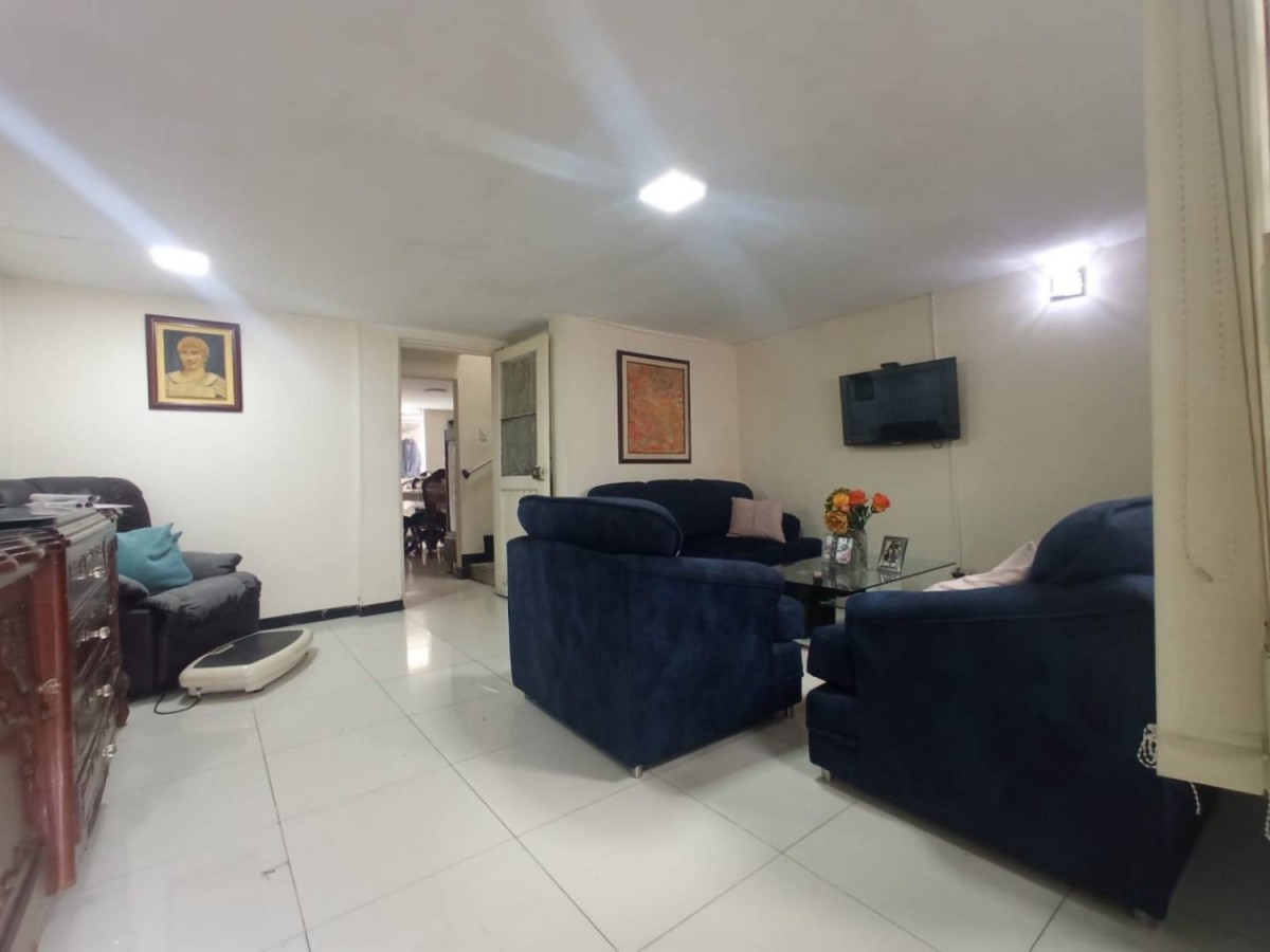 Casa en venta en La Española, Bogotá · foto 5 de 18