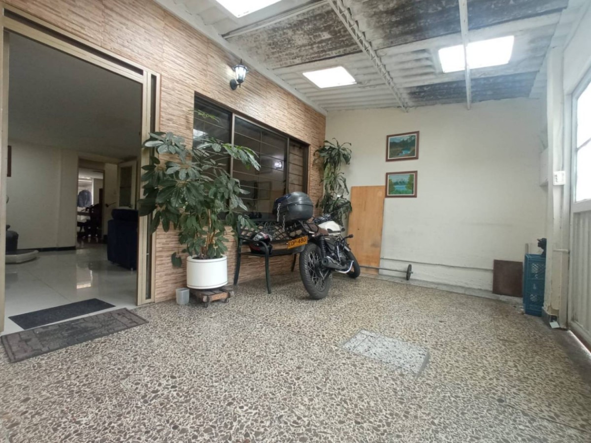 Casa en venta en La Española, Bogotá · foto 7 de 18