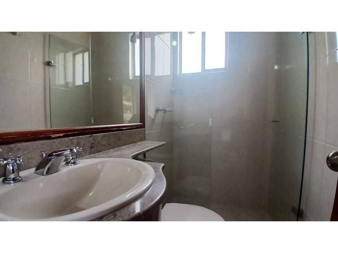 Casa de 3 alcobas en venta en Cumbres, Medellín, 283 m² · foto 18 de 21