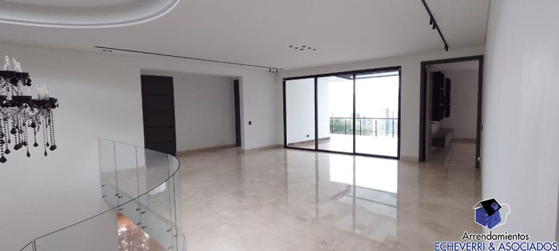 Casa de 5 alcobas en venta en Los Balsos, Medellín · foto 20 de 24