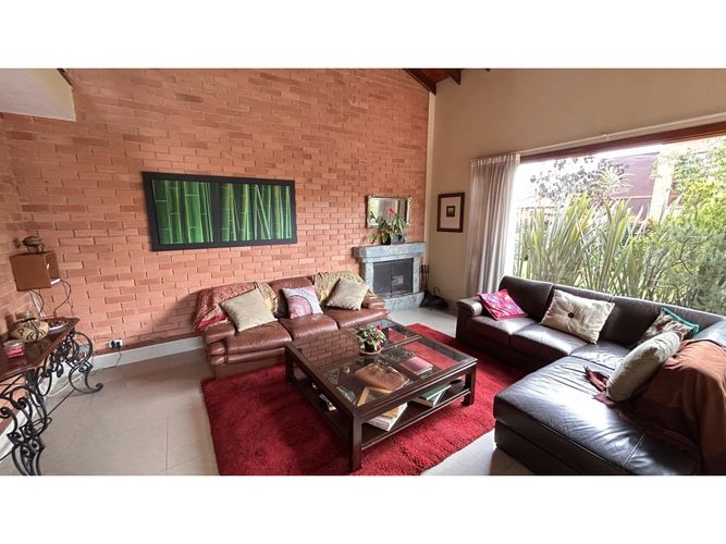 Casa de 4 alcobas en venta en Samaria, Chía, 230 m² · foto 3 de 24