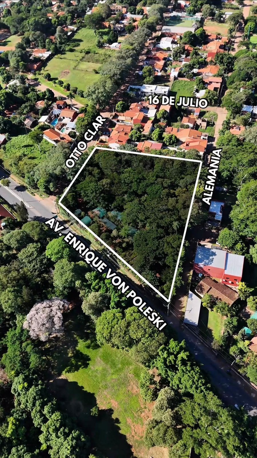 VENDO TERRENO EN EL CENTRO DE VILLA ELISA SOBRE AVENIDA PRINCIPAL — foto 3