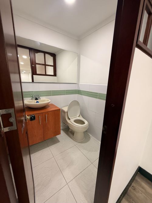 Casa de 4 alcobas en venta en Mandalay, Bogotá, 520 m² · foto 9 de 23