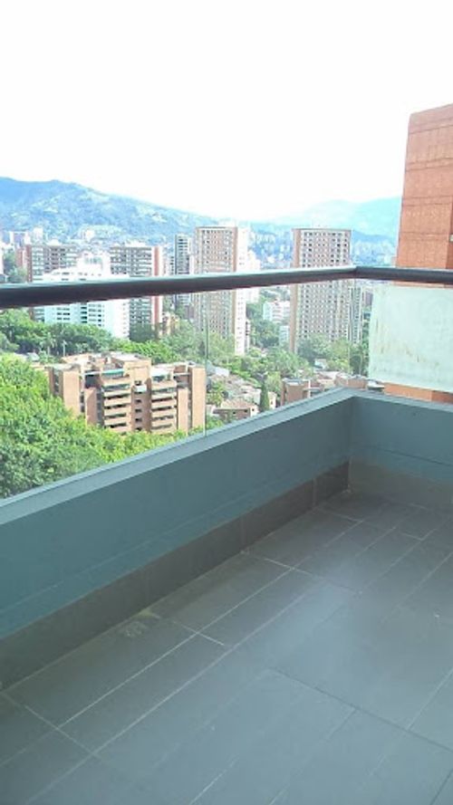 Apartamento de 1 alcoba en arriendo en Loma De Los Gonzalez, Medellín, 60 m² · foto 18 de 21