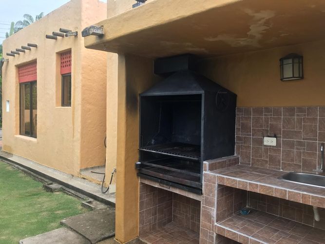 Casa de 3 alcobas en venta en Ricaurte, 500 m² · foto 17 de 24