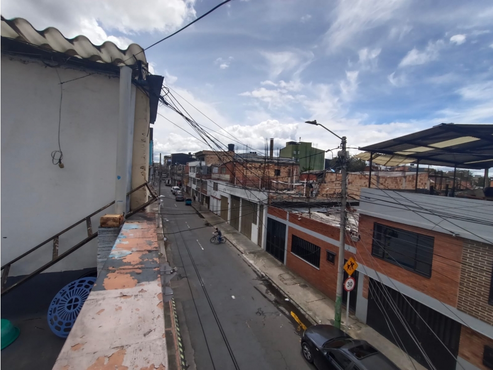 Casa en venta en Engativá, Bogotá · foto 4 de 10
