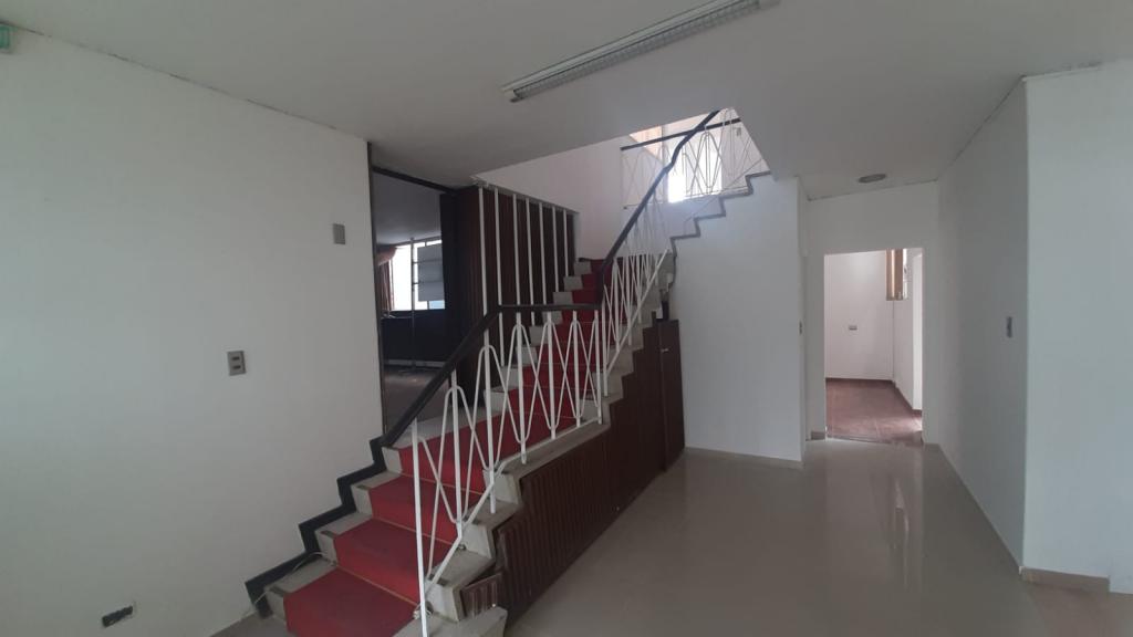 Casa en venta en La Soledad, Bogotá · foto 3 de 24