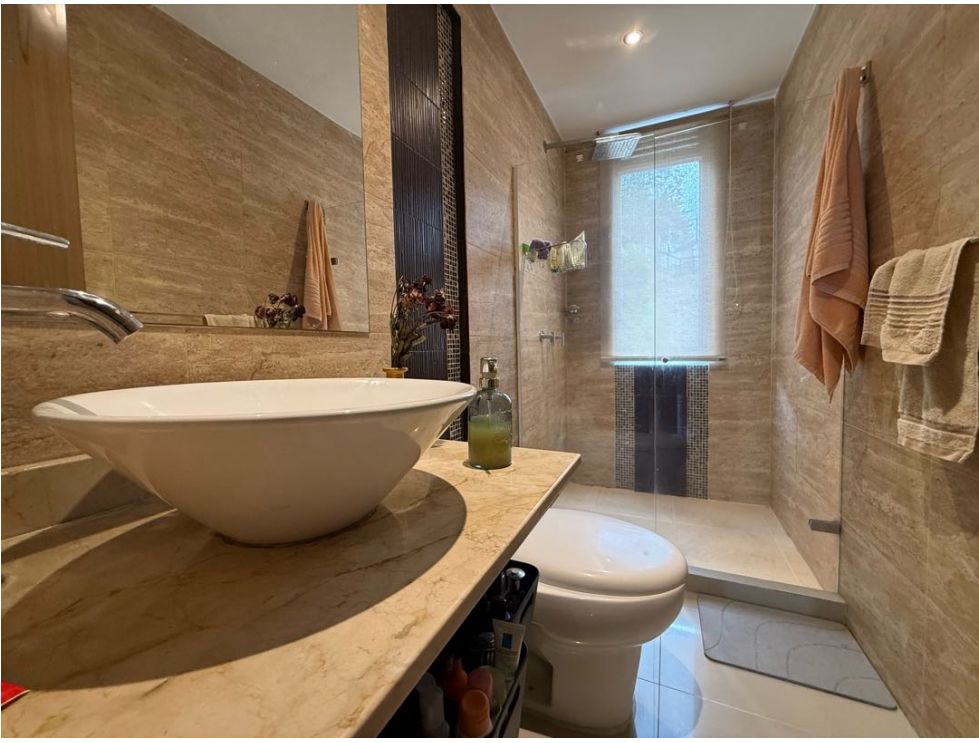 Apartamento en venta en Menga, Cali · foto 9 de 15