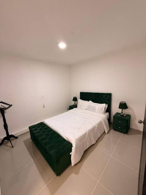 Casa de 4 alcobas en venta en Campo Valdes No.1, Medellín, 120 m² · foto 7 de 9