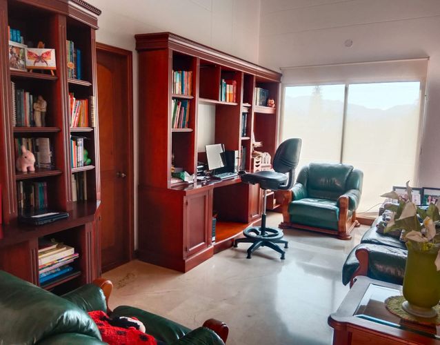 Casa de 4 alcobas en venta en La Inmaculada, Envigado, 550 m² · foto 6 de 17