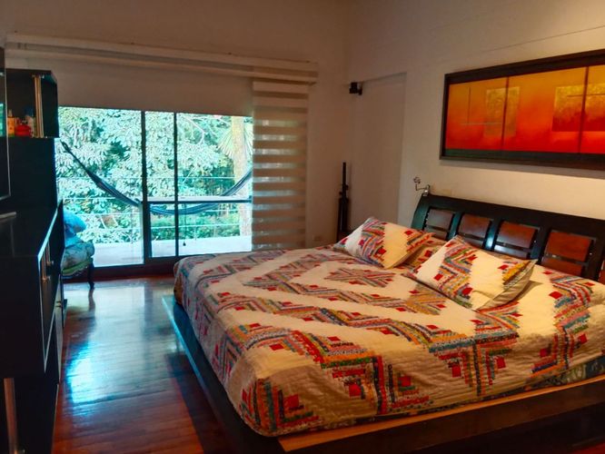 Casa de 4 alcobas en venta en La Inmaculada, Envigado, 550 m² · foto 11 de 17