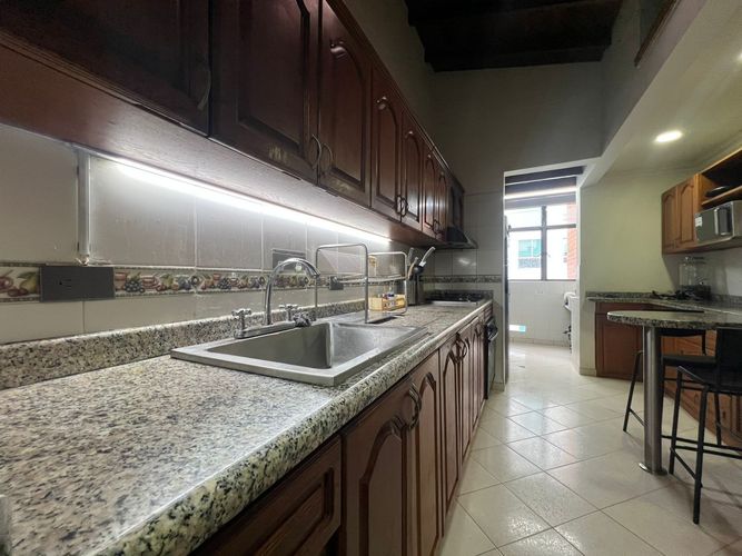 Apartamento de 3 alcobas en venta en El Poblado, Medellín, 140 m² · foto 8 de 16