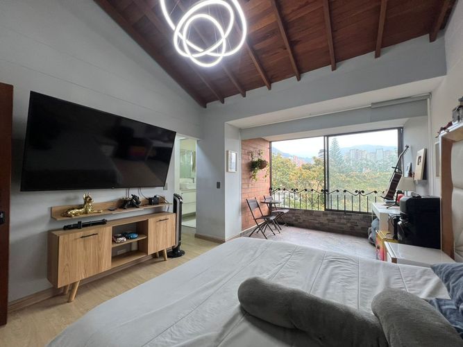 Apartamento de 3 alcobas en venta en El Poblado, Medellín, 140 m² · foto 11 de 16