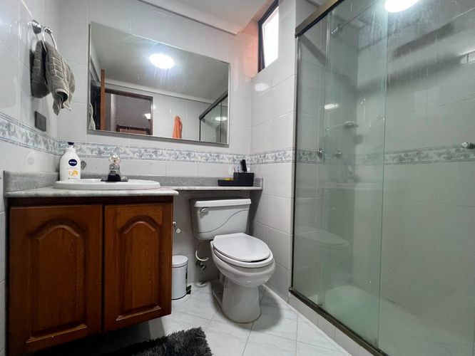 Apartamento de 3 alcobas en venta en El Poblado, Medellín, 140 m² · foto 15 de 16