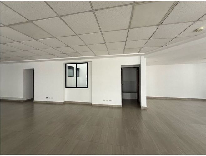 Edificio en venta en Granada, Cali, 1319 m² · foto 10 de 20