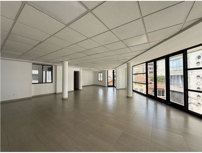Edificio en venta en Granada, Cali, 1319 m² · foto 11 de 20