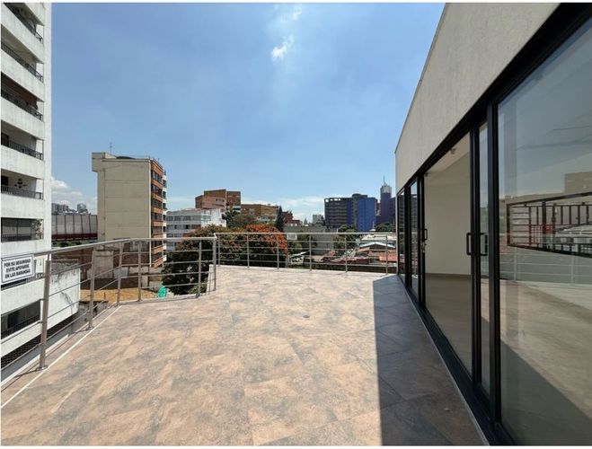 Edificio en venta en Granada, Cali, 1319 m² · foto 19 de 20