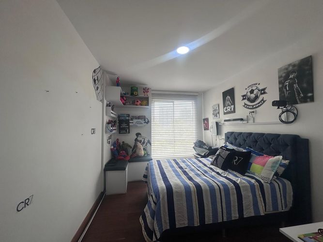 Apartamento de 4 alcobas en venta en El Poblado, Medellín, 200 m² · foto 10 de 19