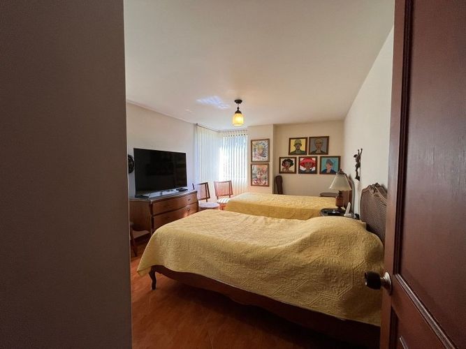 Apartamento de 3 alcobas en arriendo en El Poblado, Medellín, 150 m² · foto 5 de 20