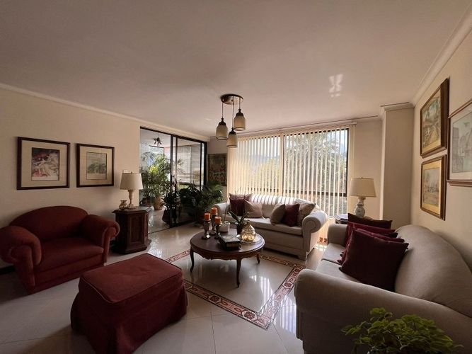 Apartamento de 3 alcobas en arriendo en El Poblado, Medellín, 150 m² · foto 19 de 20