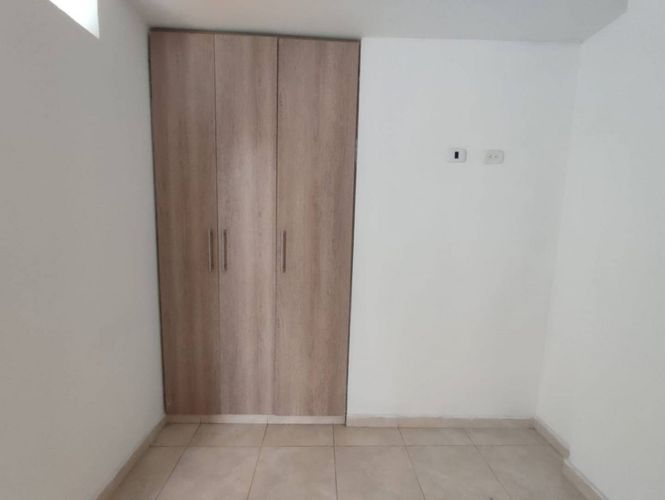 Apartamento de 2 alcobas en venta en Hacienda La Meseta, Girón, 50 m² · foto 6 de 8