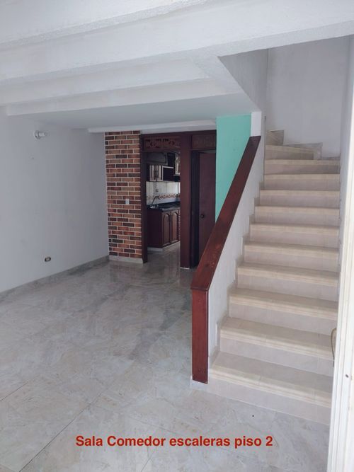 Casa de 3 alcobas en venta en El Cedral, Villavicencio, 162 m² · foto 2 de 23