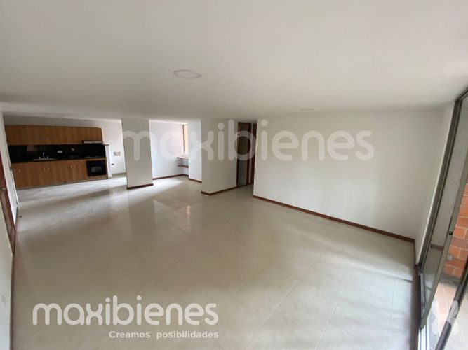 Apartamento de 3 alcobas en arriendo en Los Balsos, Medellín, 150 m² · foto 3 de 24