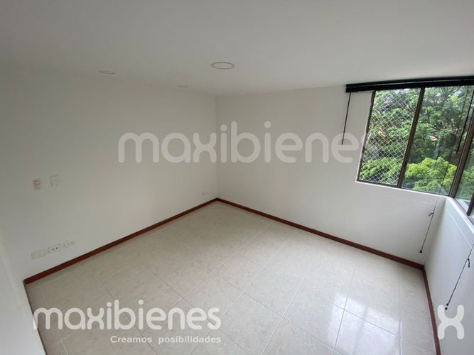 Apartamento de 3 alcobas en arriendo en Los Balsos, Medellín, 150 m² · foto 12 de 24