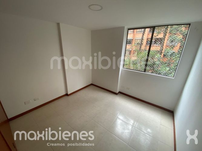 Apartamento de 3 alcobas en arriendo en Los Balsos, Medellín, 150 m² · foto 13 de 24