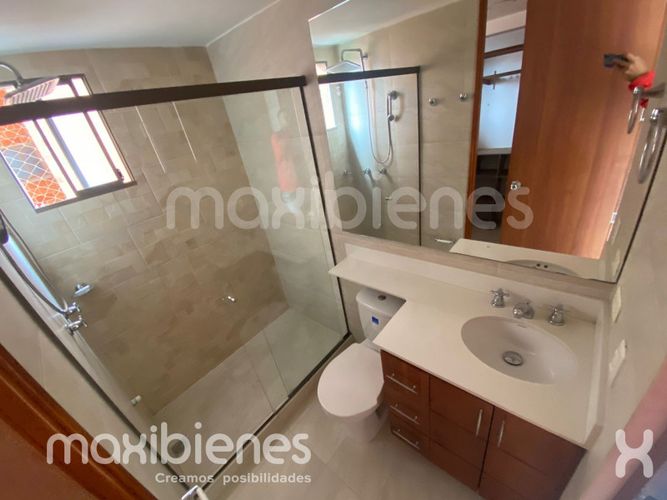 Apartamento de 3 alcobas en arriendo en Los Balsos, Medellín, 150 m² · foto 19 de 24