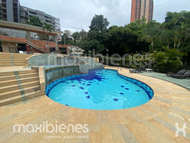 Apartamento de 3 alcobas en arriendo en Los Balsos, Medellín, 150 m² · foto 21 de 24