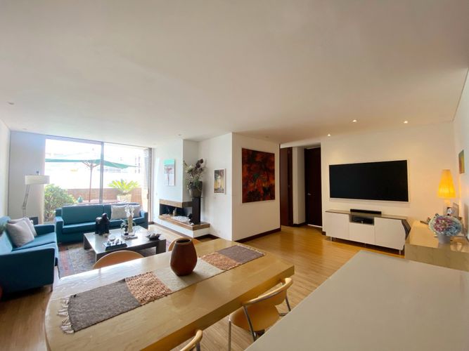 Apartamento de 2 alcobas en venta en La Calleja, Bogotá, 112 m² · foto 2 de 22