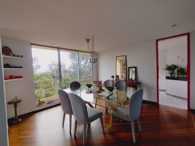 Apartamento de 3 alcobas en venta en Club De Los Lagartos, Bogotá, 190 m² · foto 3 de 20